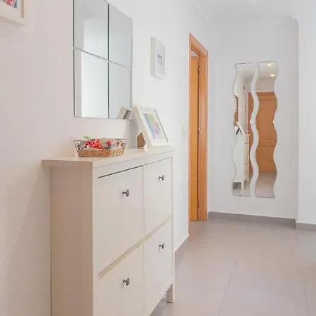 Seaview Modern Apartment